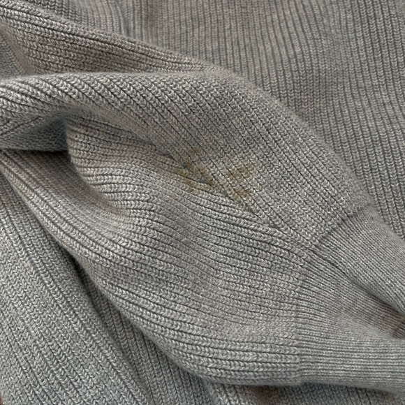 Vintage Eddie Bauer Men's Light Gray Crewneck Sweater - Picture 5 of 5